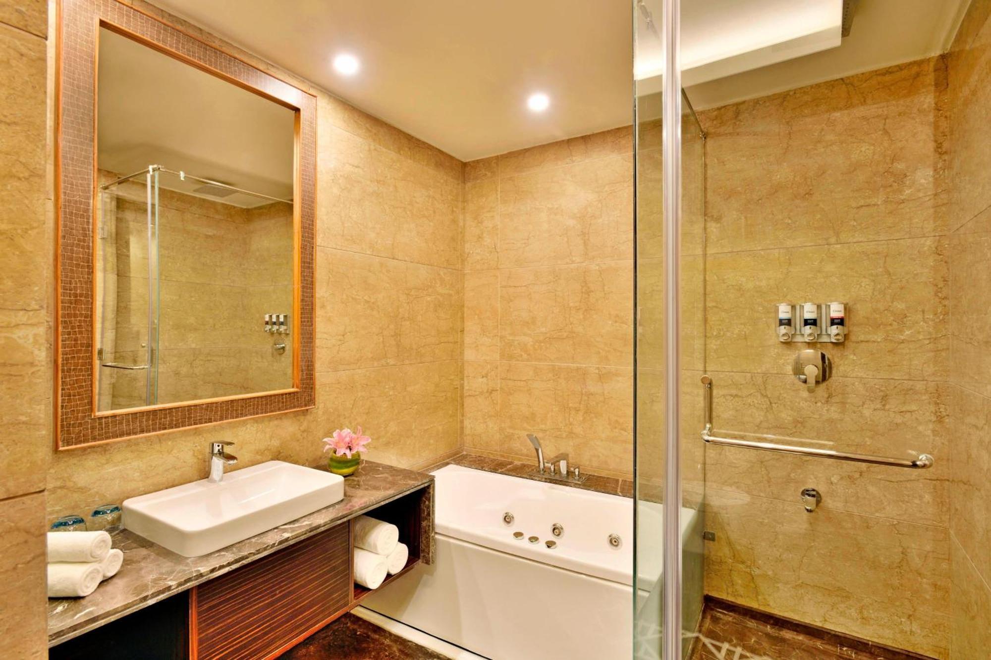 Four Points By Sheraton Srinagar Exterior foto